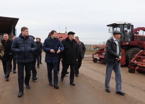 На Зельвенщине состоялся областной семинар-совещание по наведению порядка на сельхозобъектах