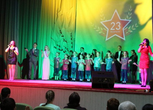 Праздничный концерт ко Дню защитников Отечества прошел в Зельве